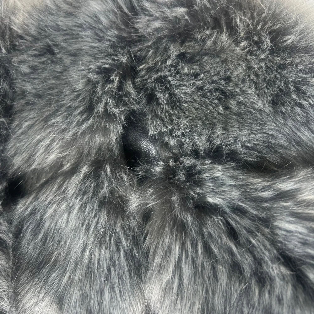 Fanpugizhen Faux Fur Coat Silver Grey Tiered Paneled Glam Jacket Medium